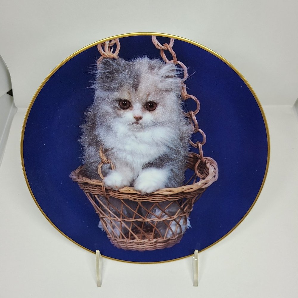 1984 Armstrong's Art on Porcelain "Purr-Swayed" Collector's Plate